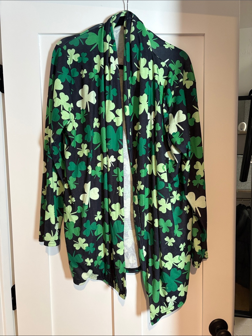 Women's Open Front Shamrock Print Cardigan Jacket in Green